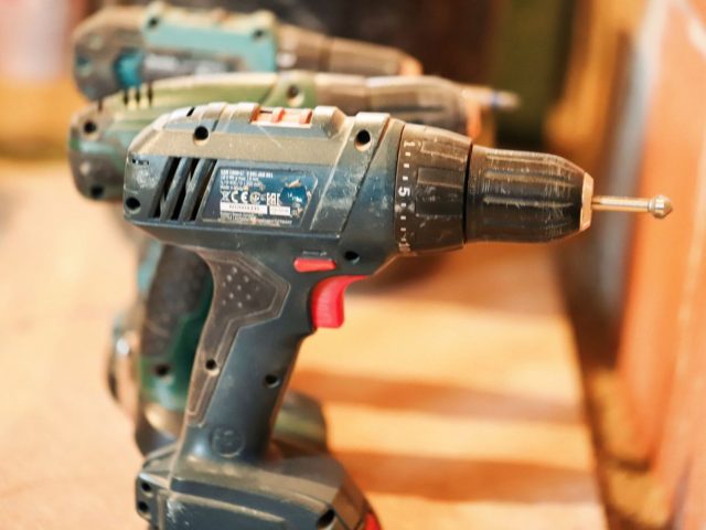 Bosch ou Makita : quelle perceuse sans fil choisir ?