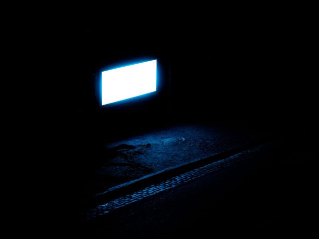Guide pratique pour dépanner une télévision à écran noir